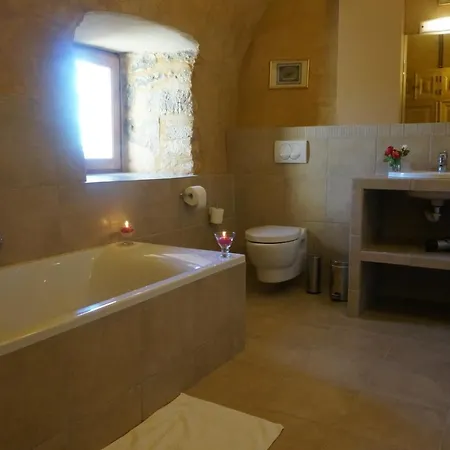 La Maison Des Sarrasins *