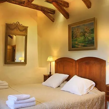 La Maison Des Sarrasins Homestay *