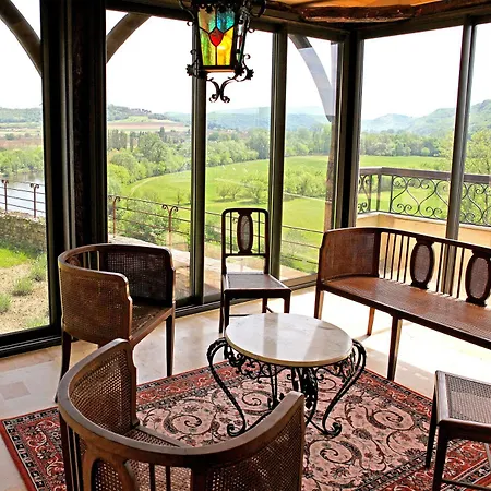 Homestay La Maison Des Sarrasins Beynac-et-Cazenac